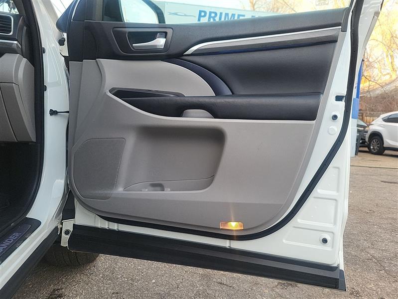 Toyota Highlander Limited AWD V6 2017