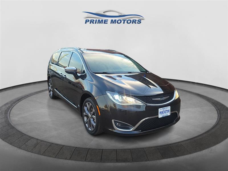 Chrysler Pacifica Limited 2017