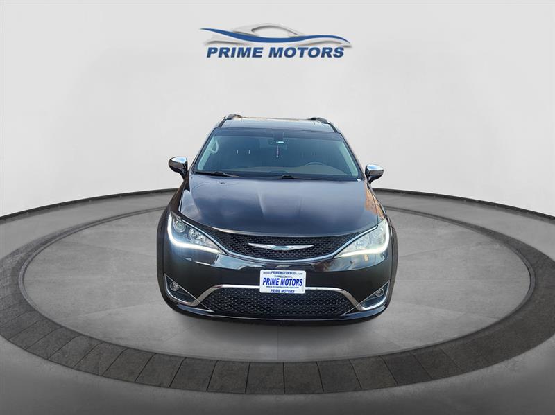 Chrysler Pacifica Limited 2017