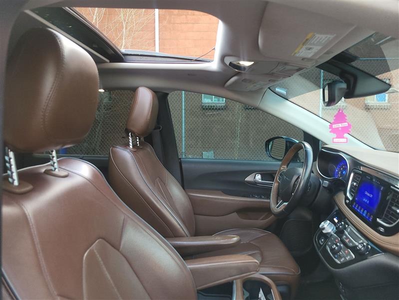 Chrysler Pacifica Limited 2017