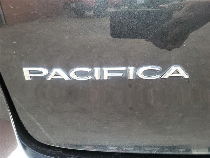 Chrysler Pacifica Limited 2017
