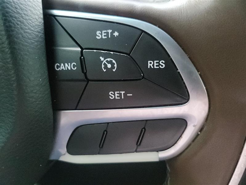 Chrysler Pacifica Limited 2017