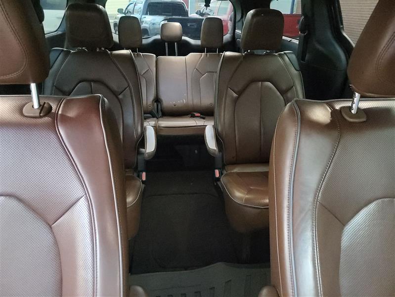 Chrysler Pacifica Limited 2017