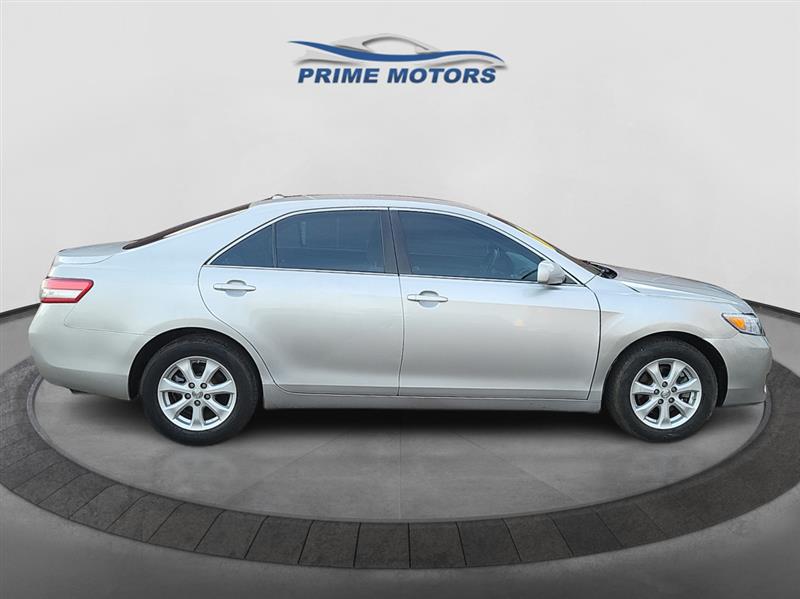 Toyota Camry Base 2011