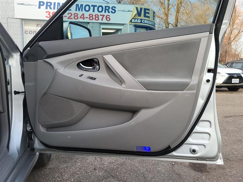 Toyota Camry Base 2011