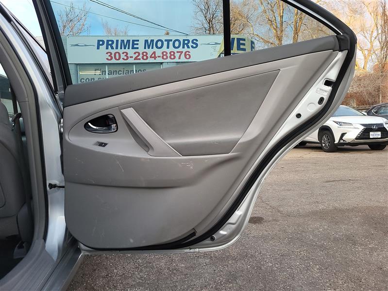 Toyota Camry Base 2011