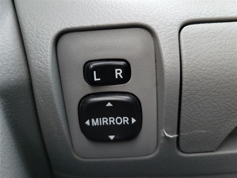 Toyota Camry Base 2011