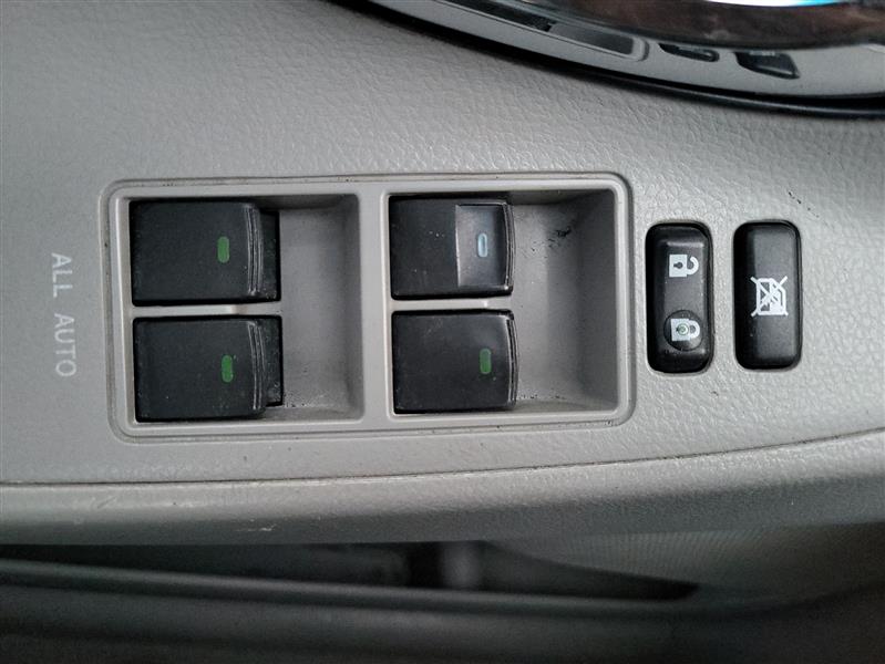 Toyota Camry Base 2011