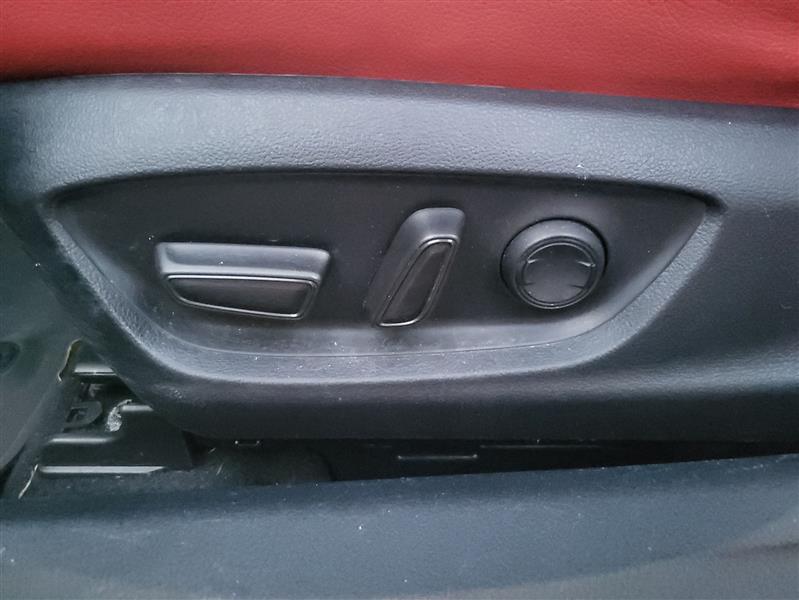 Toyota Camry Hybrid XSE 2023