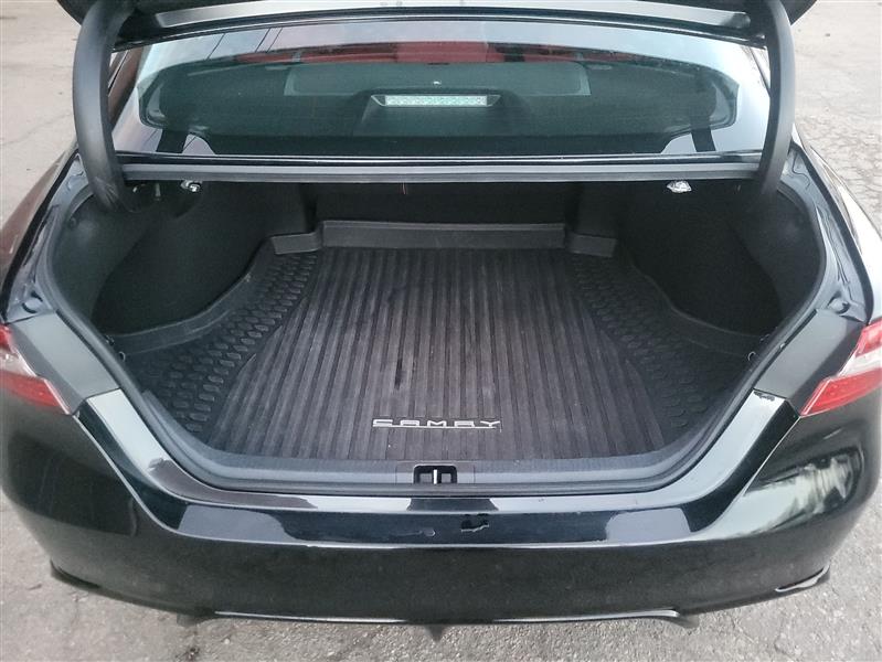 Toyota Camry Hybrid XSE 2023