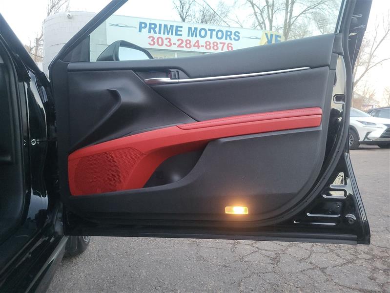 Toyota Camry Hybrid XSE 2023