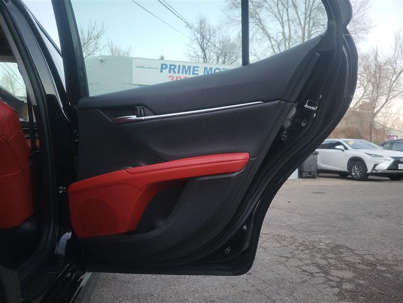 Toyota Camry Hybrid XSE 2023