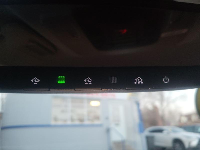 Toyota Camry Hybrid XSE 2023