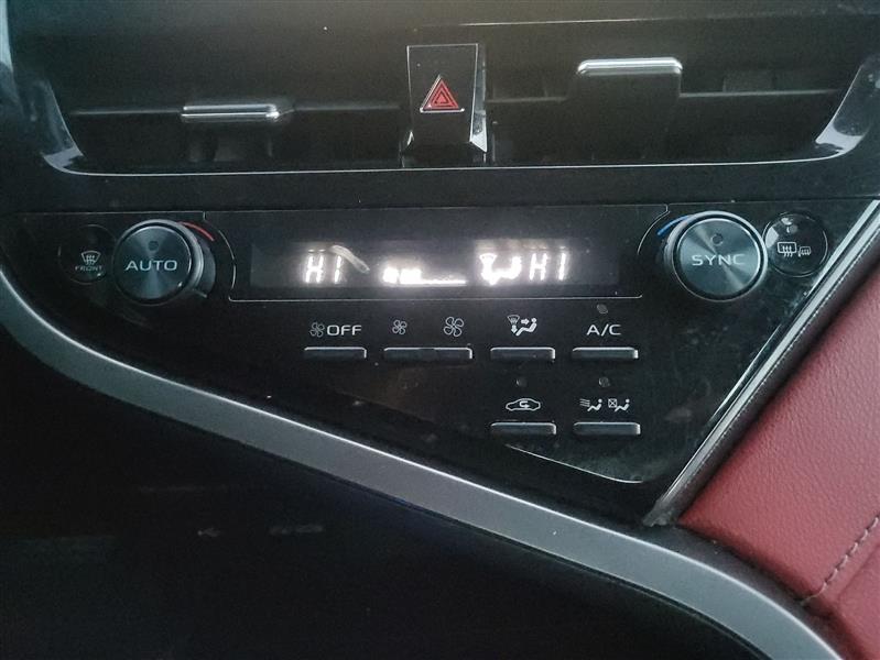 Toyota Camry Hybrid XSE 2023