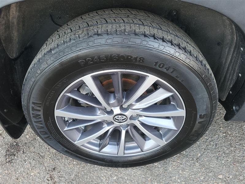 Toyota Highlander XLE AWD V6 2019