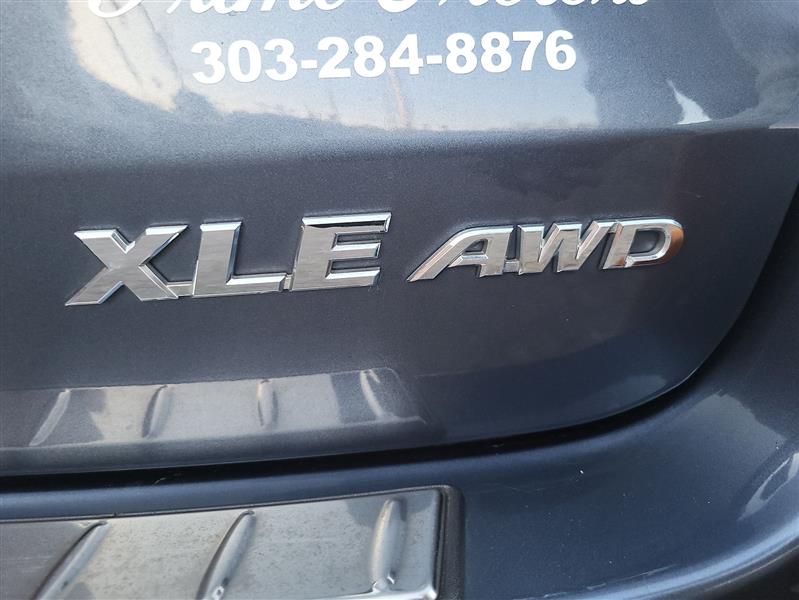 Toyota Highlander XLE AWD V6 2019