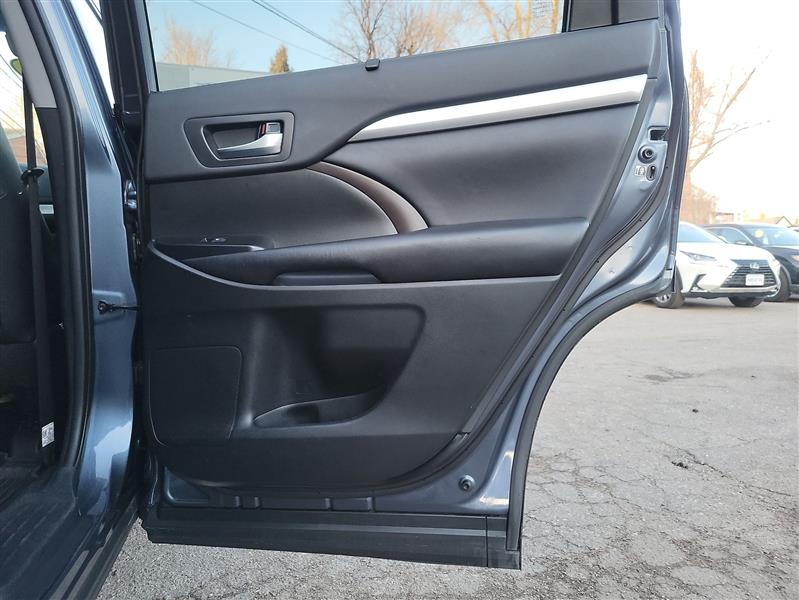 Toyota Highlander XLE AWD V6 2019