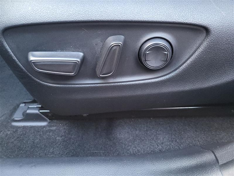 Toyota RAV4 Hybrid XLE Premium 2021