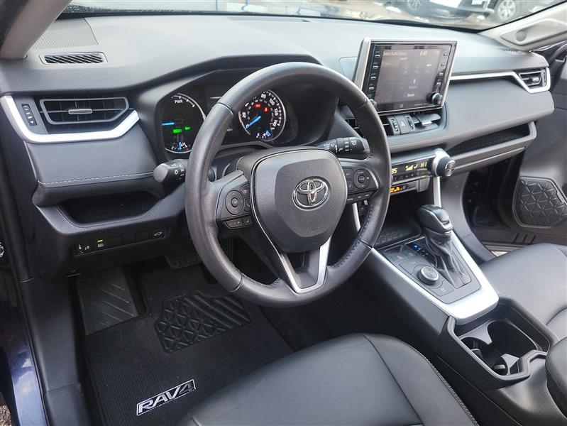Toyota RAV4 Hybrid XLE Premium 2021
