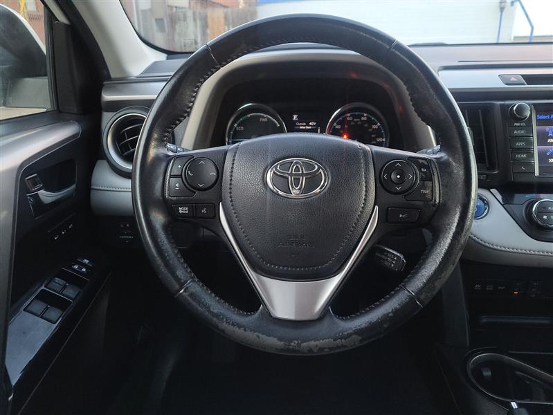 Toyota RAV4 Hybrid Limited 2017