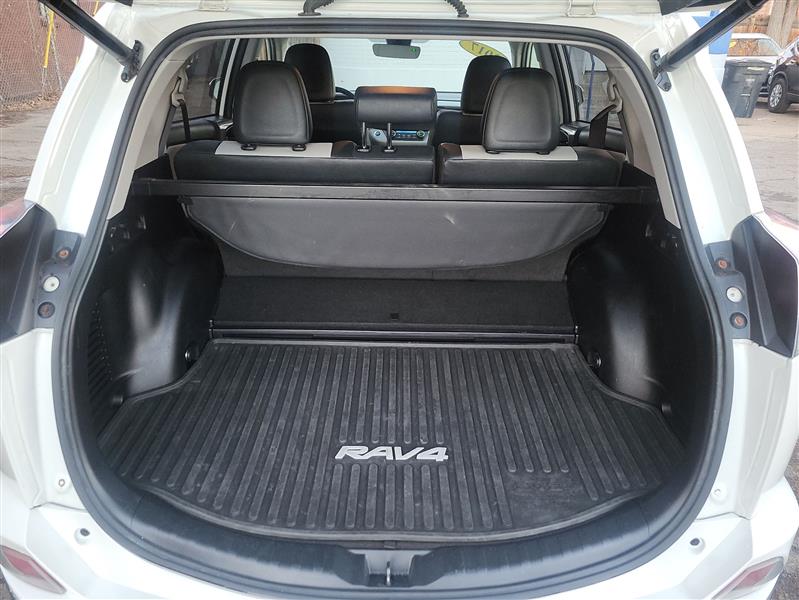 Toyota RAV4 Hybrid Limited 2017