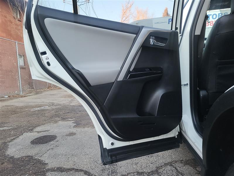 Toyota RAV4 Hybrid Limited 2017