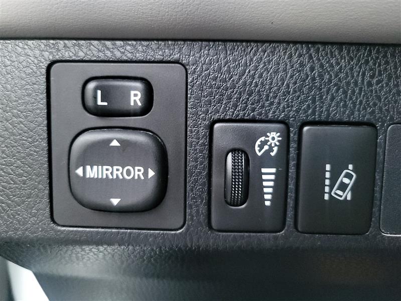 Toyota RAV4 Hybrid Limited 2017