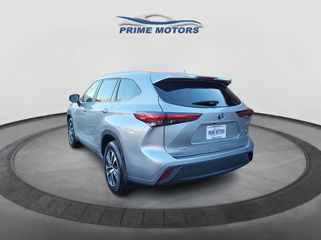 Toyota Highlander Hybrid  2023