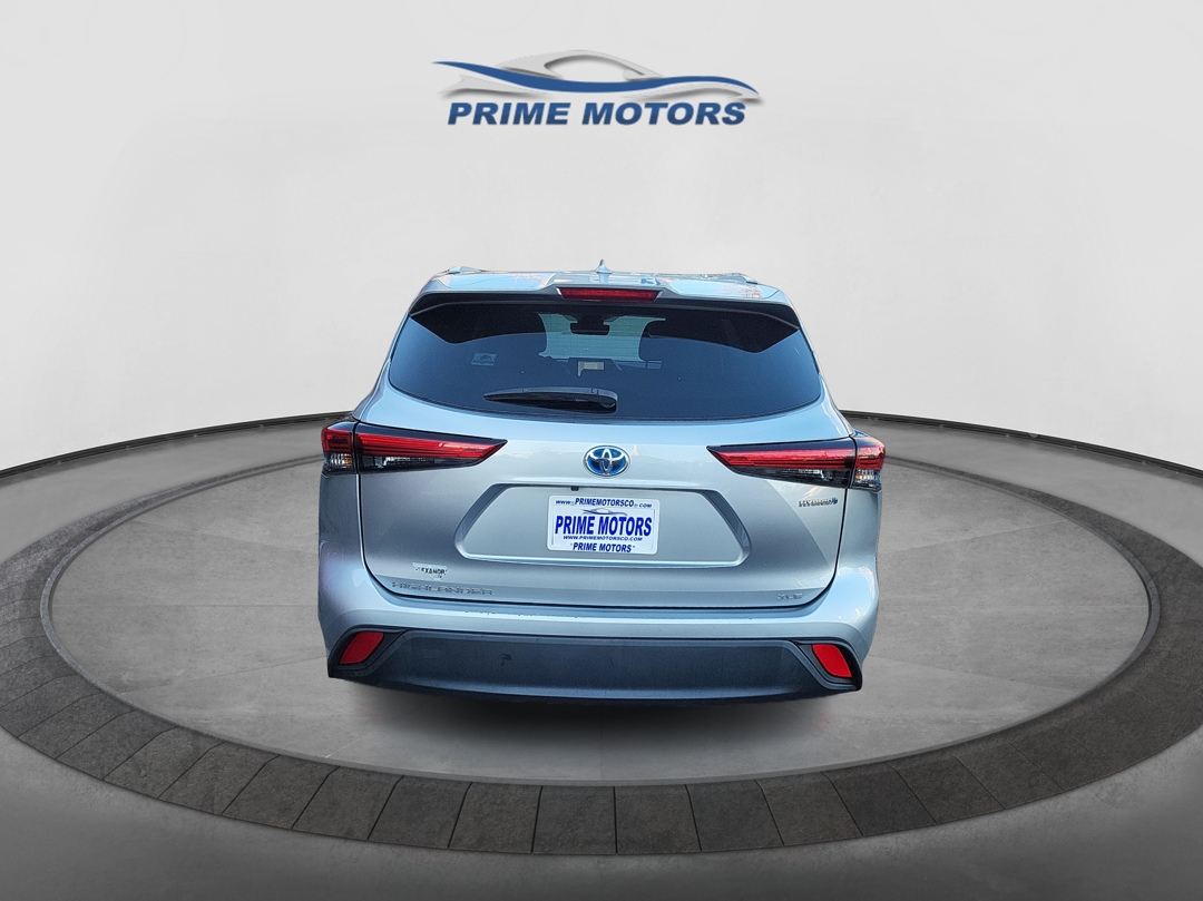 Toyota Highlander Hybrid  2023