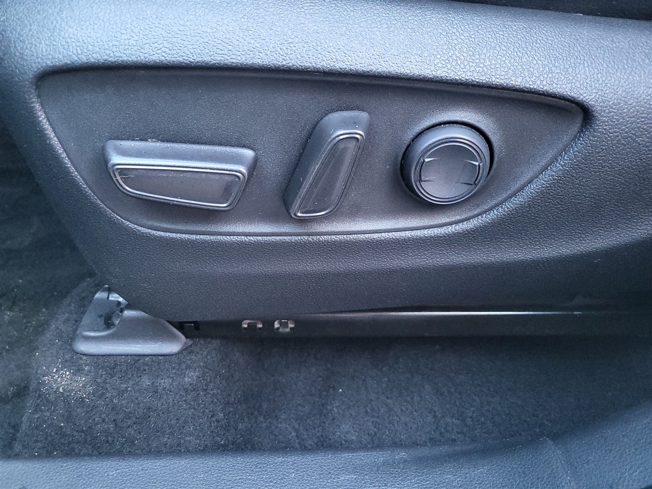 Toyota Highlander Hybrid  2023