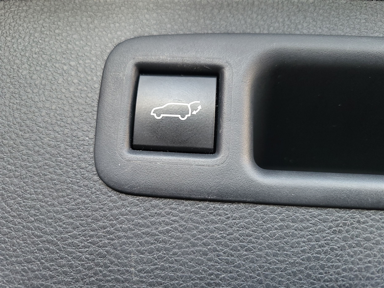 Toyota Highlander Hybrid  2023