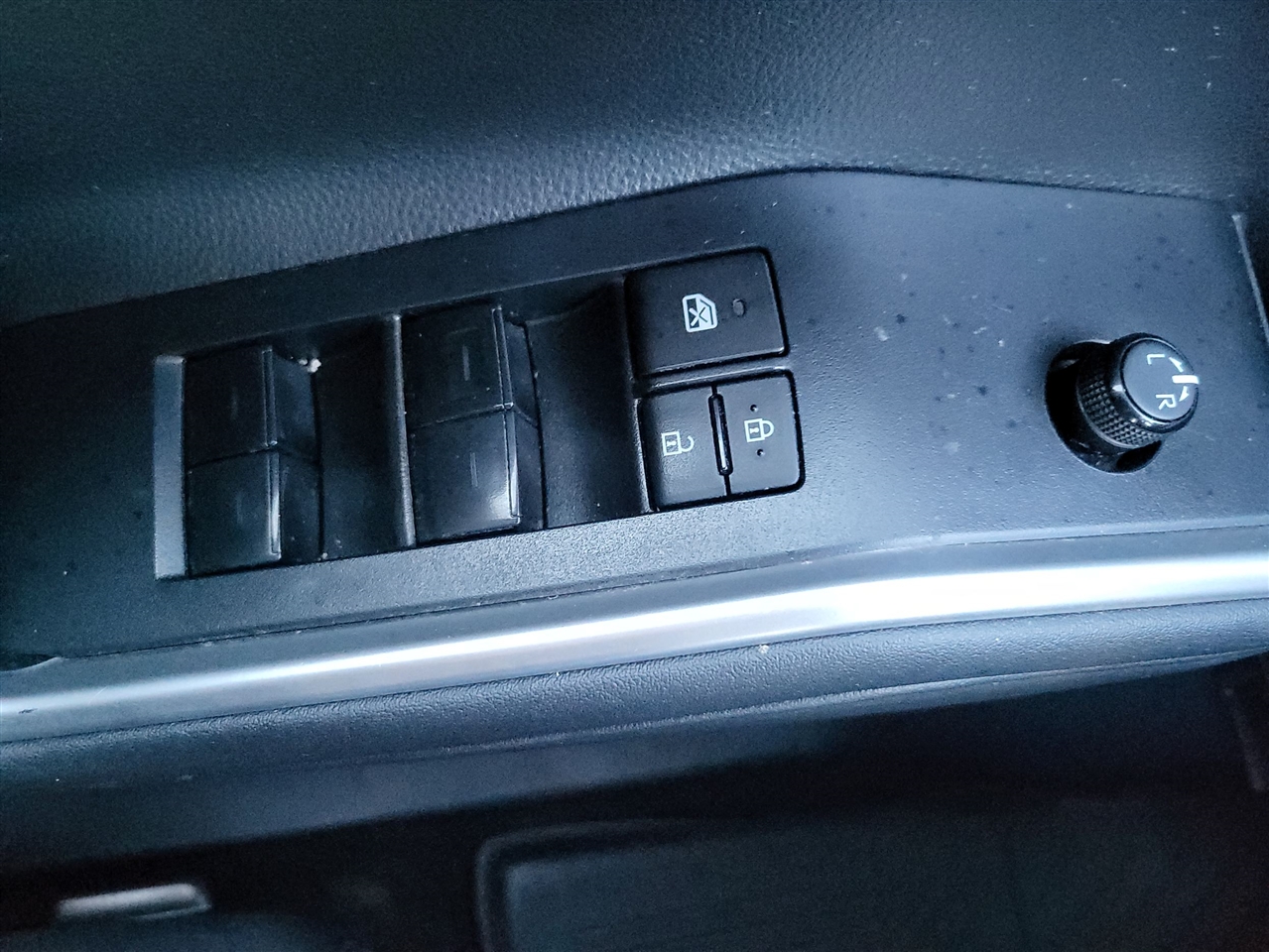 Toyota Highlander Hybrid  2023