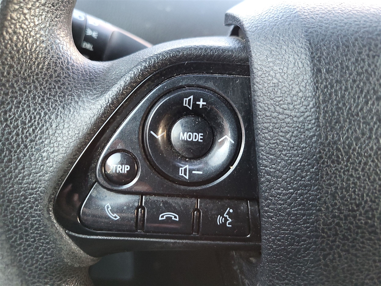 Toyota Prius L Eco 2019