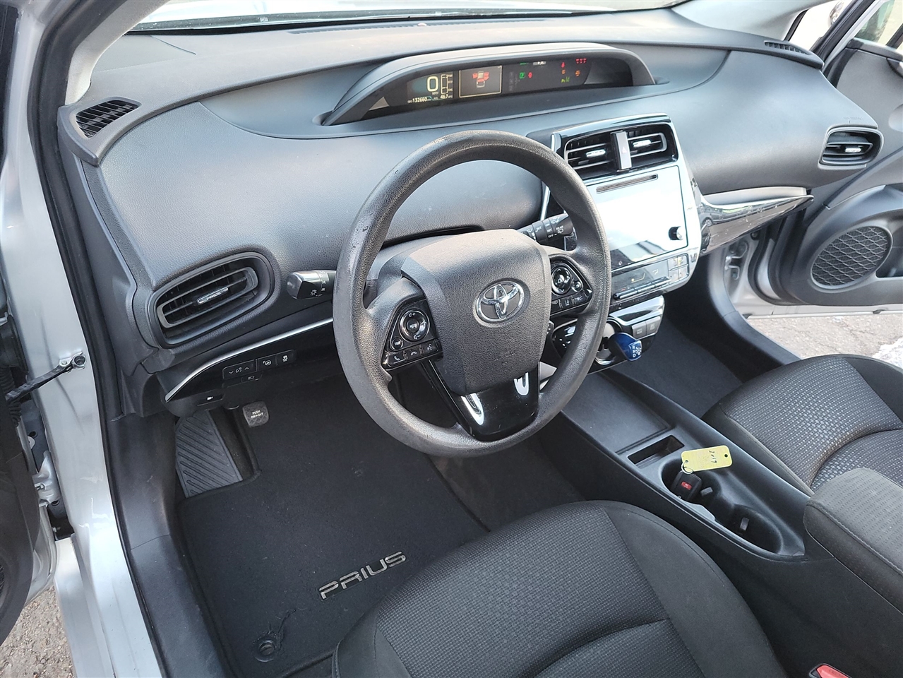 Toyota Prius L Eco 2019