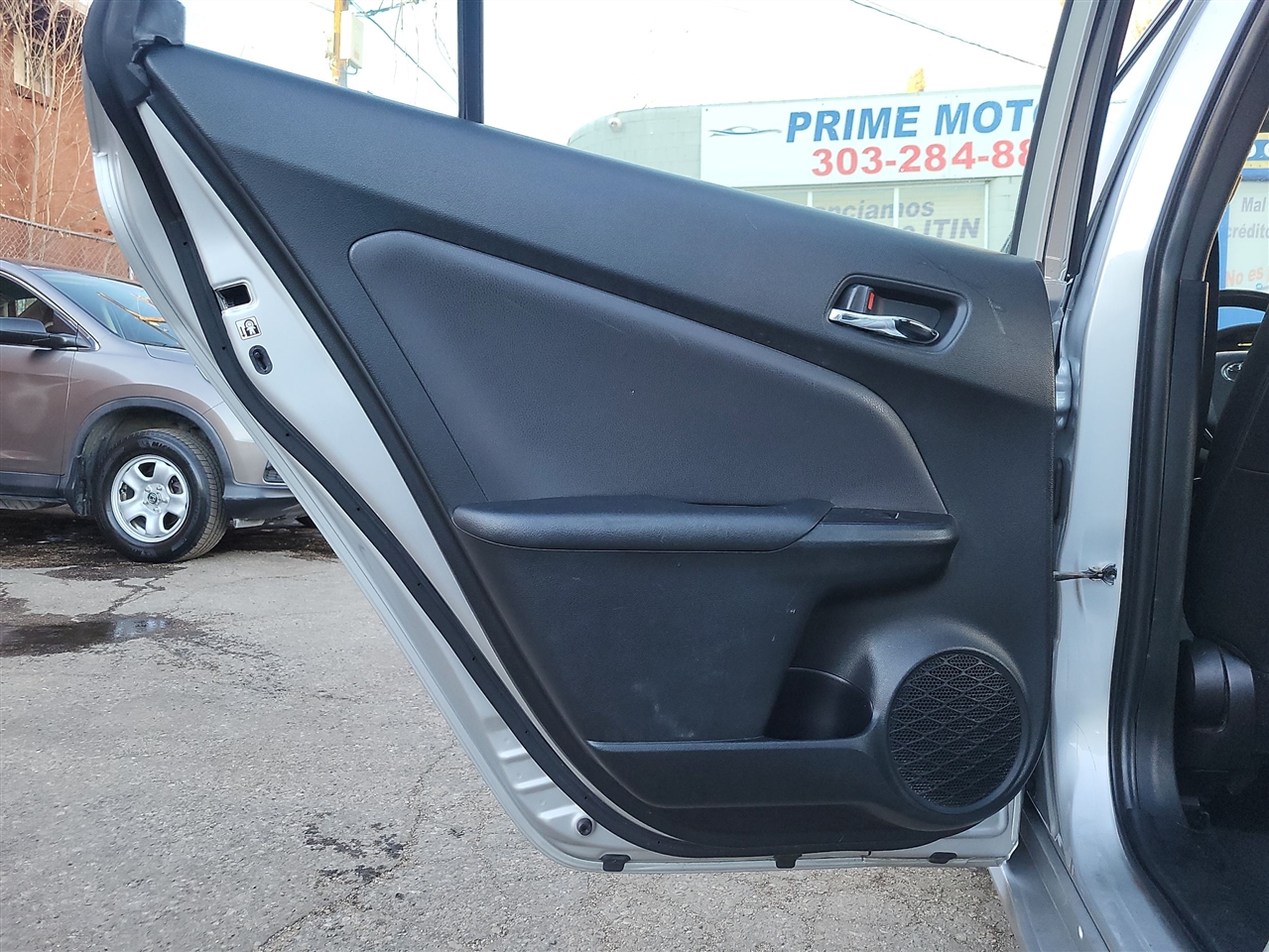 Toyota Prius L Eco 2019