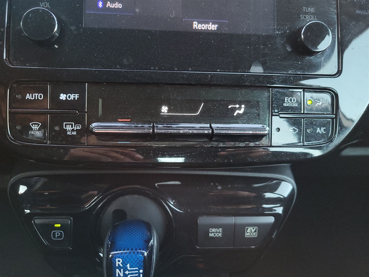 Toyota Prius L Eco 2019