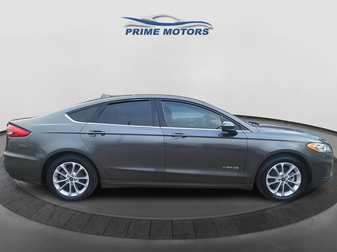 Ford Fusion Hybrid SE 2019