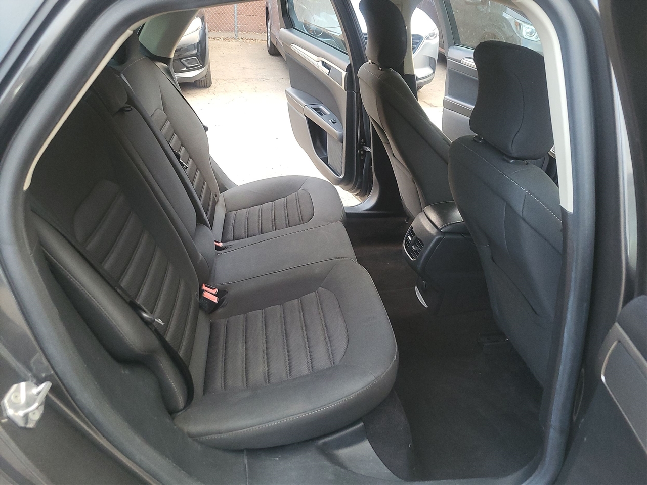 Ford Fusion Hybrid SE 2019