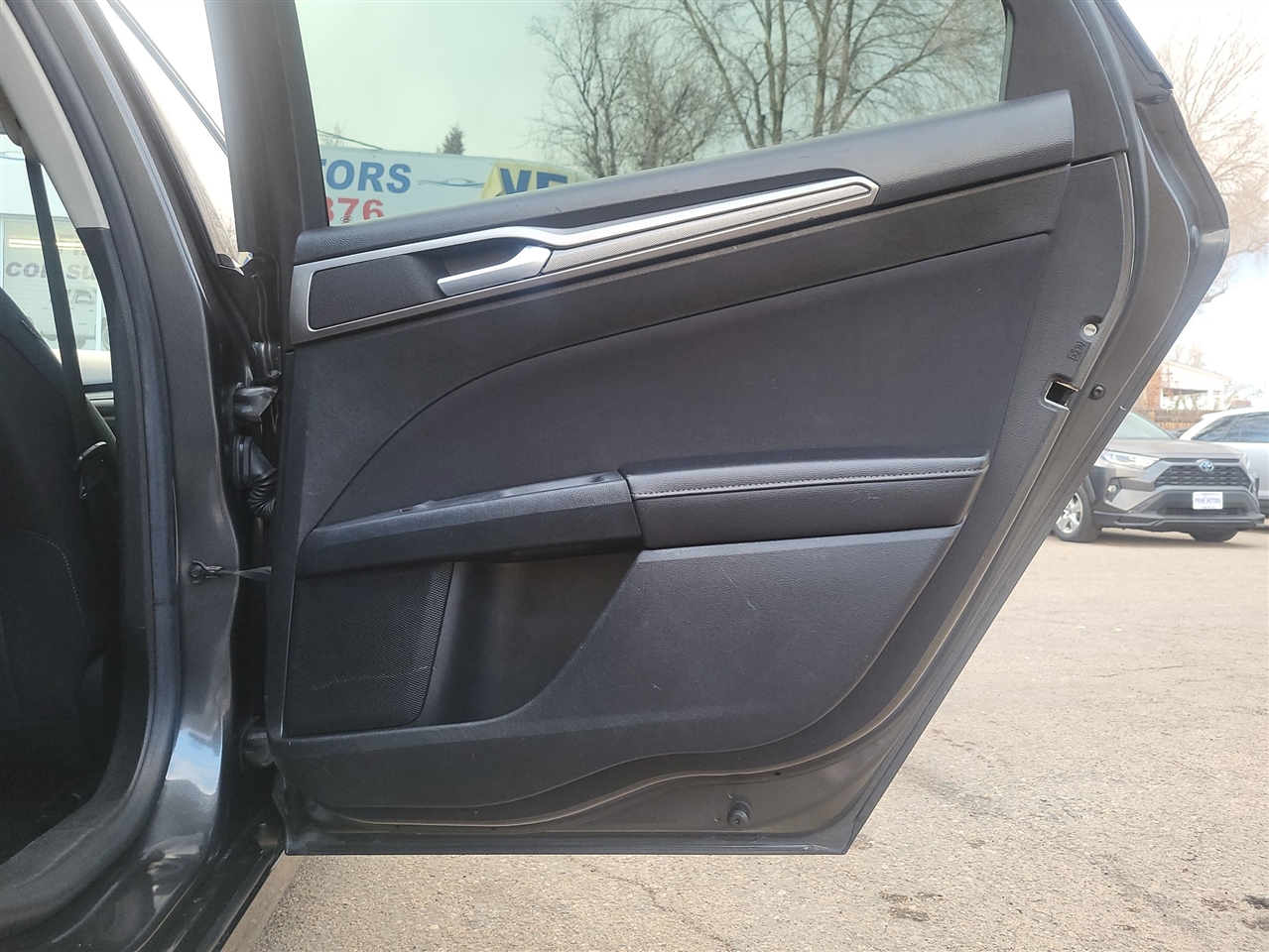 Ford Fusion Hybrid SE 2019