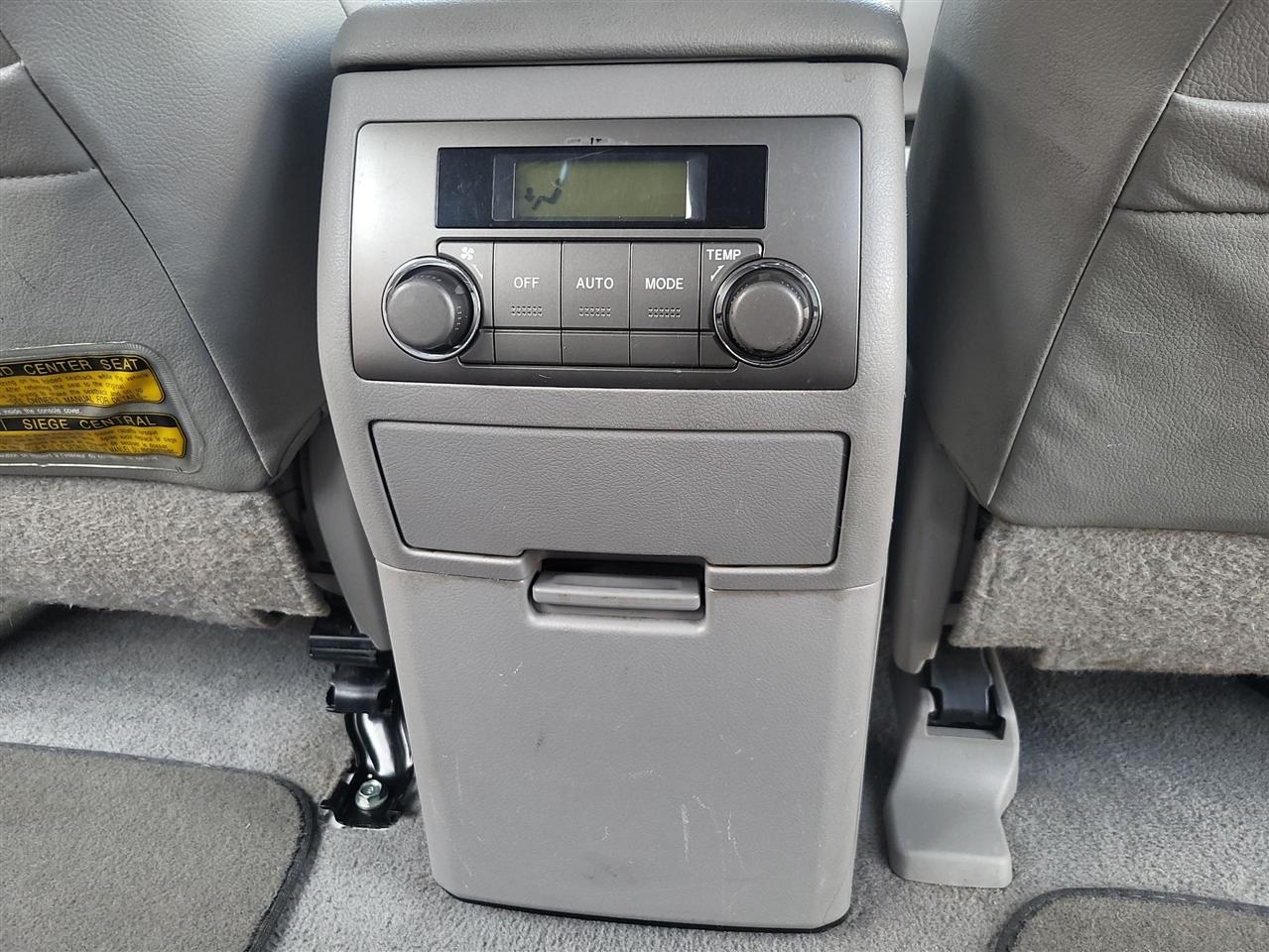 Toyota Highlander Hybrid Limited AWD 2010