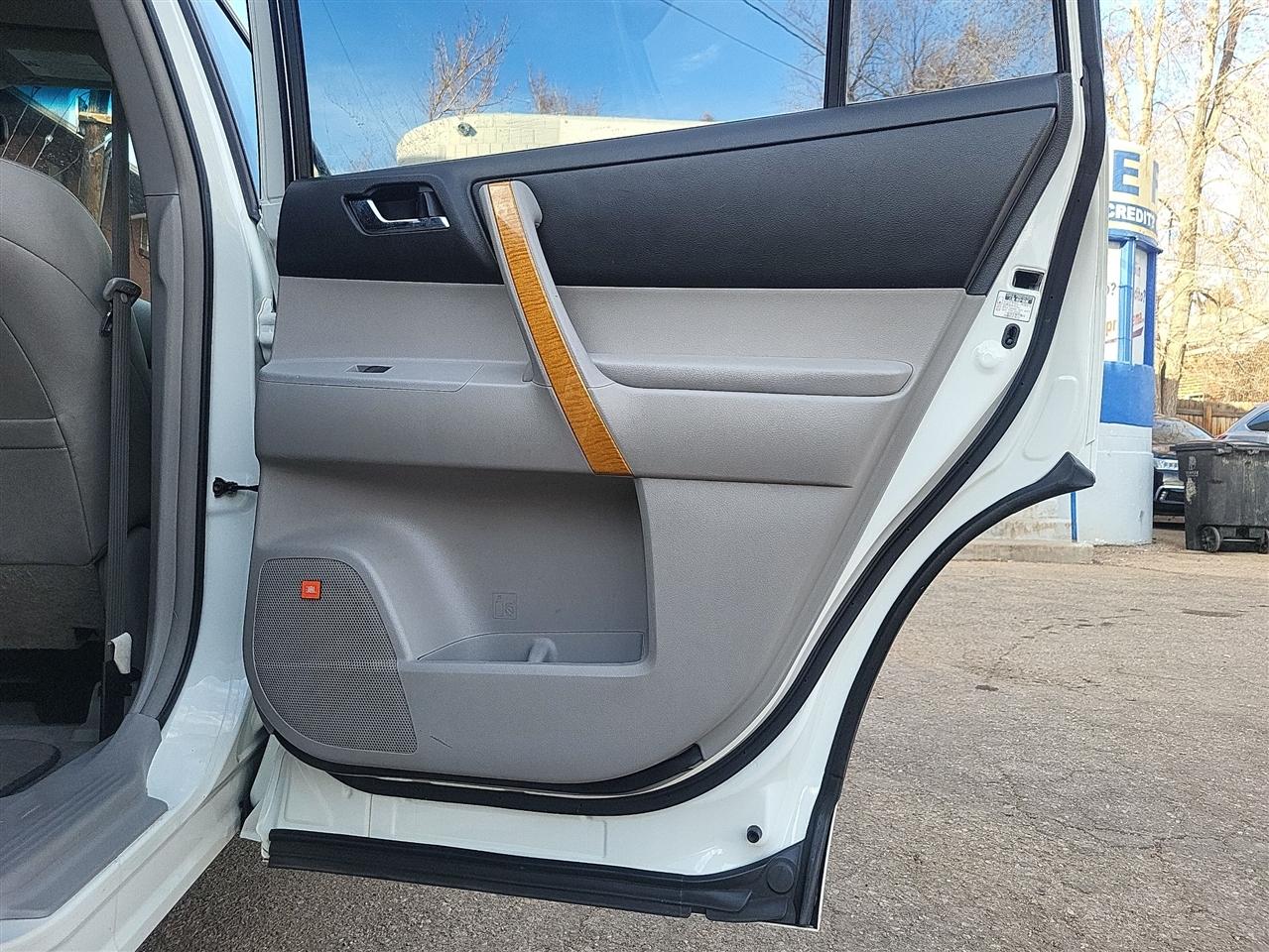 Toyota Highlander Hybrid Limited AWD 2010