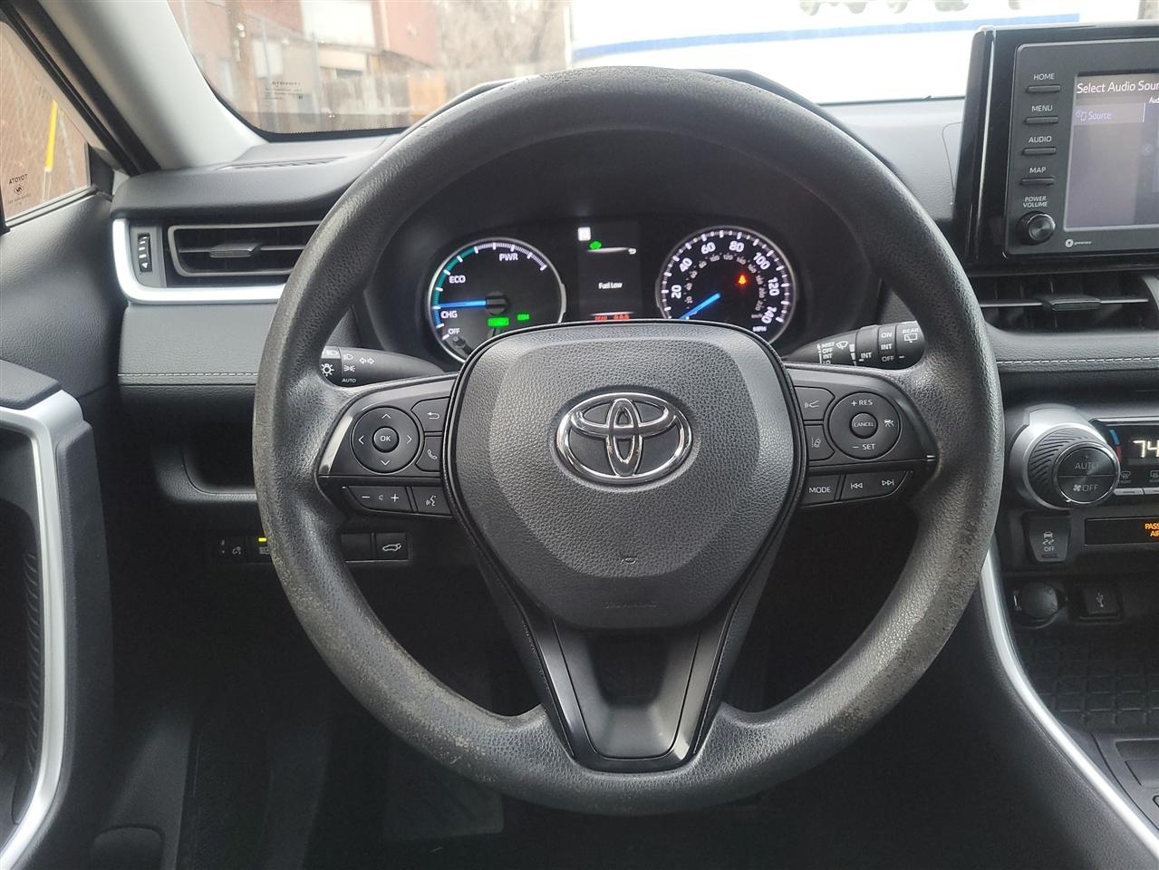 Toyota RAV4 Hybrid XLE 2022