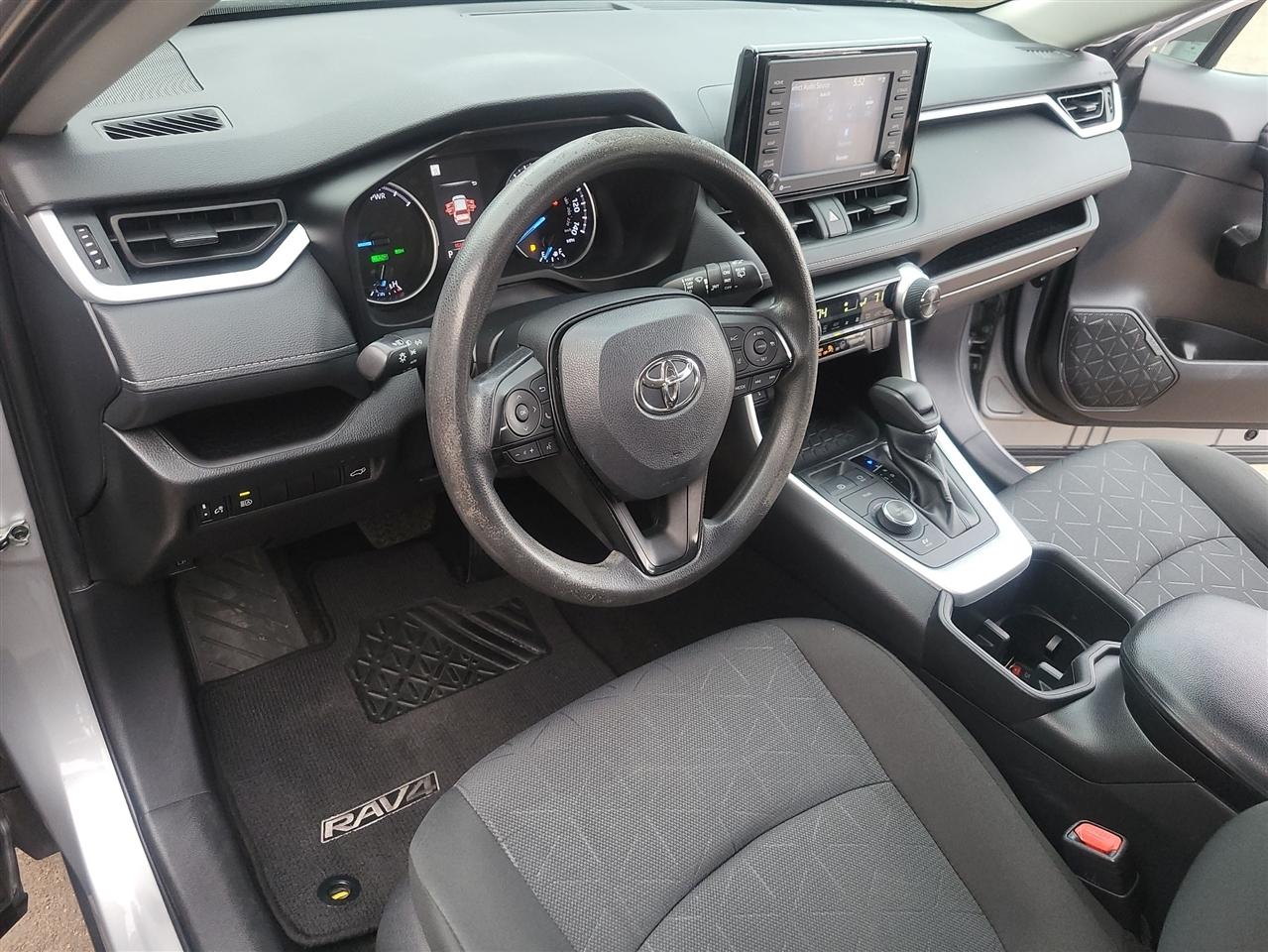 Toyota RAV4 Hybrid XLE 2022