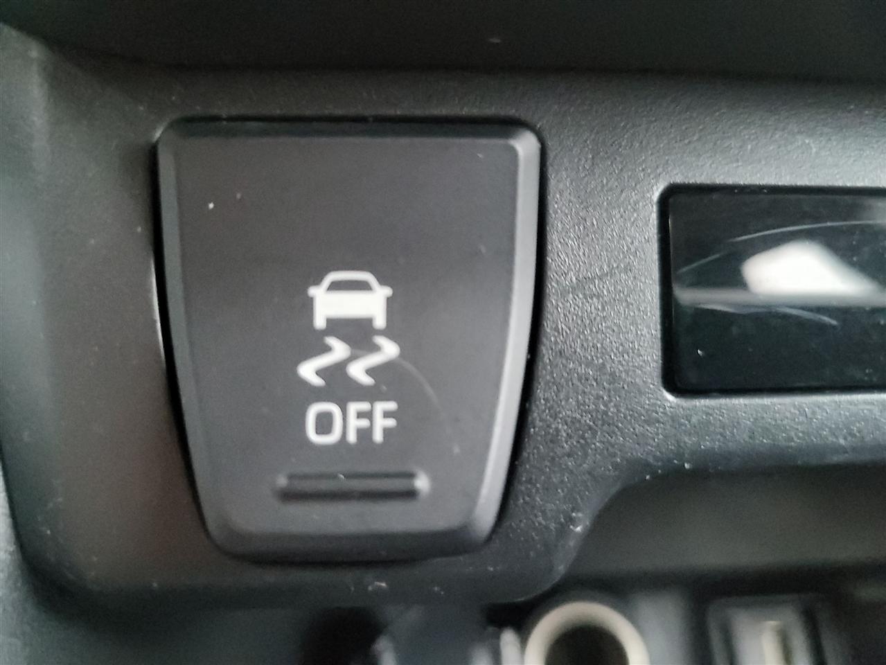 Toyota RAV4 Hybrid XLE 2022