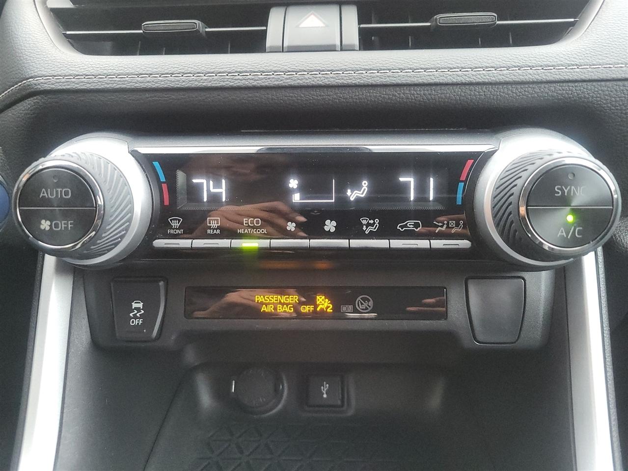 Toyota RAV4 Hybrid XLE 2022