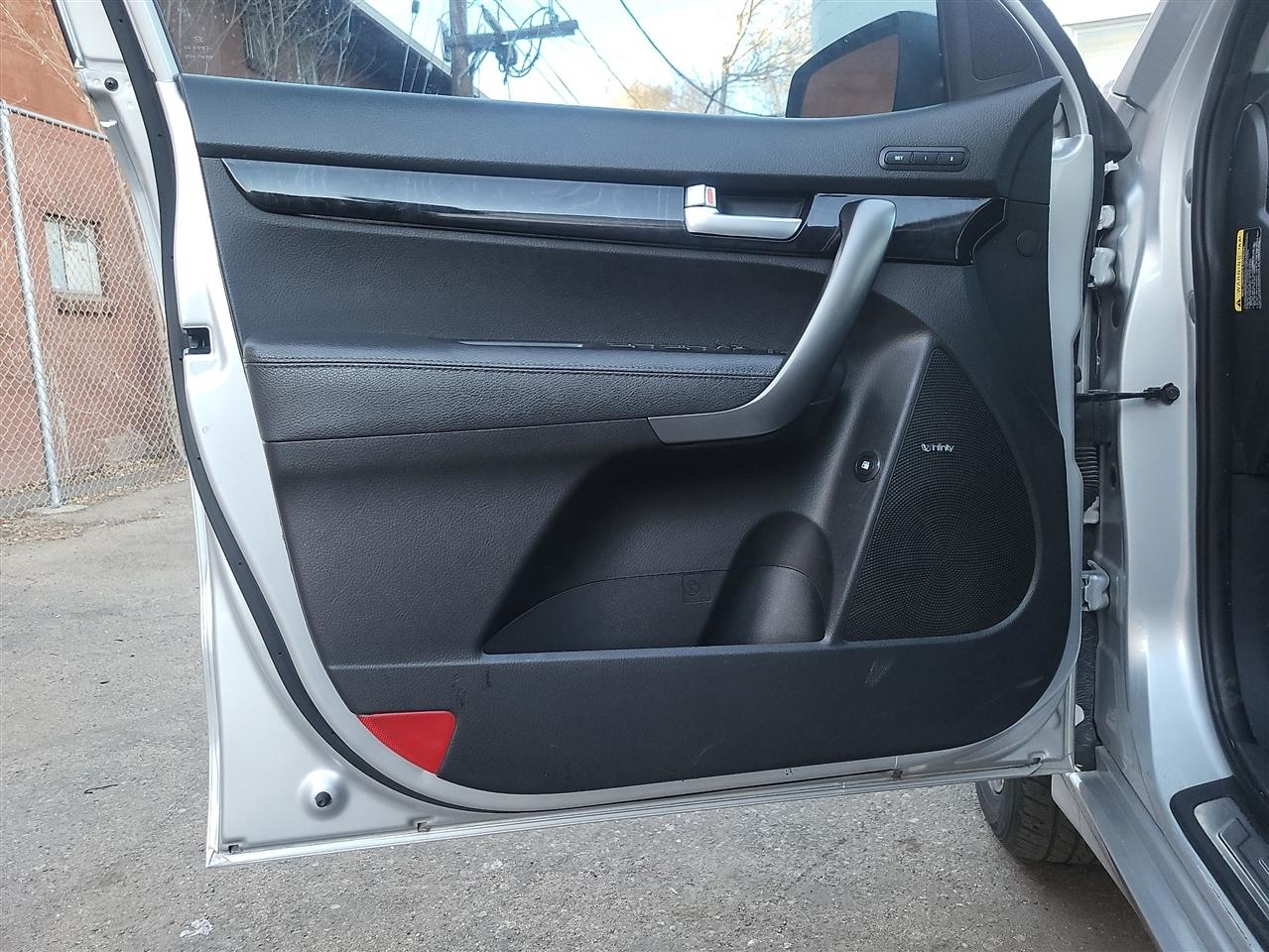 Kia Sorento SX V6 FWD 2014