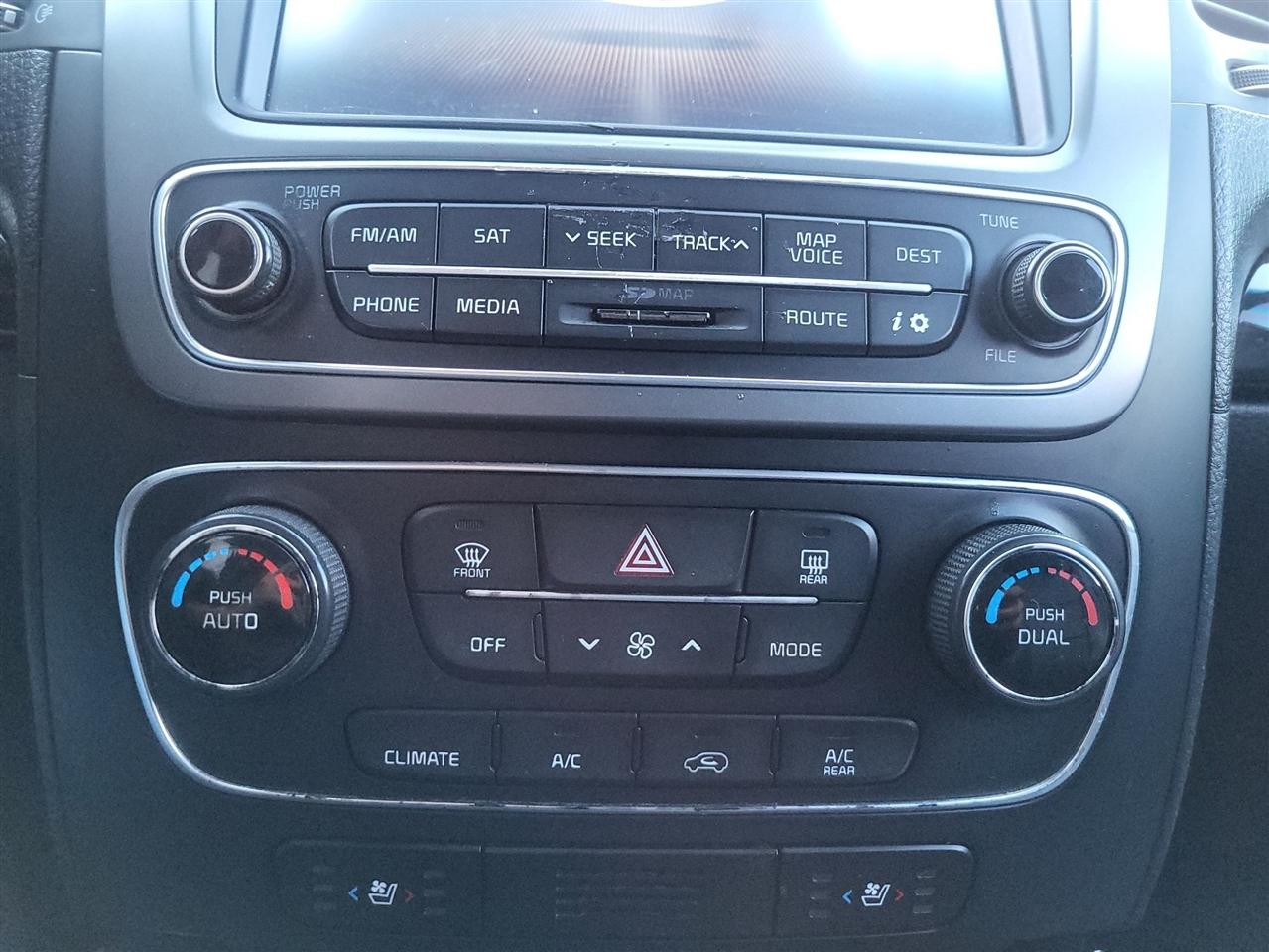 Kia Sorento SX V6 FWD 2014