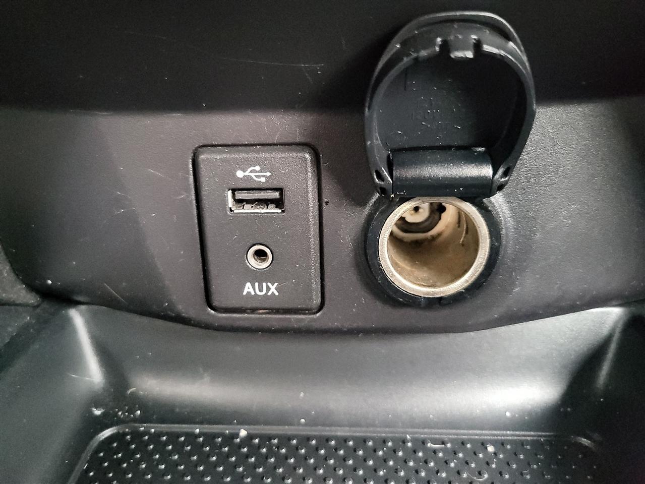 Nissan Rogue SV FWD 2016