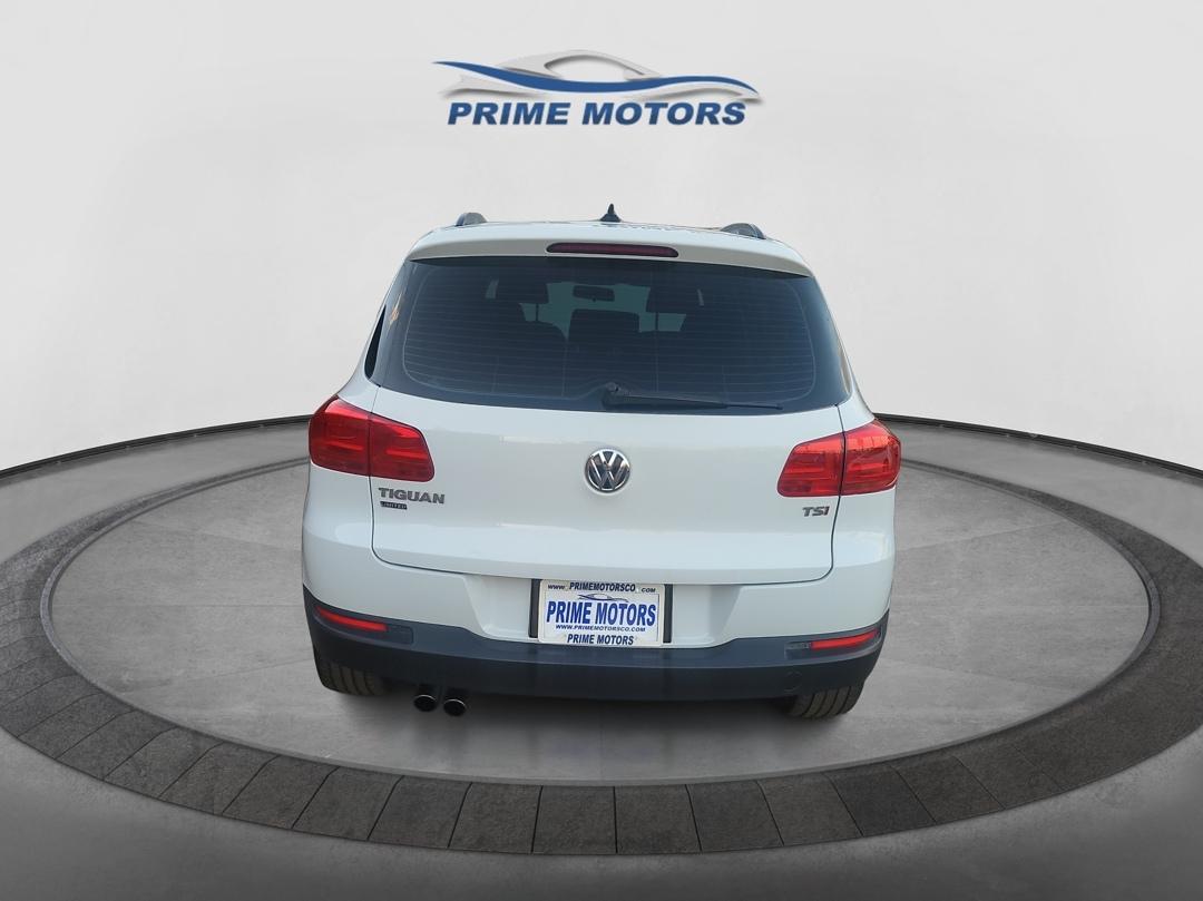 Volkswagen Tiguan S 2017