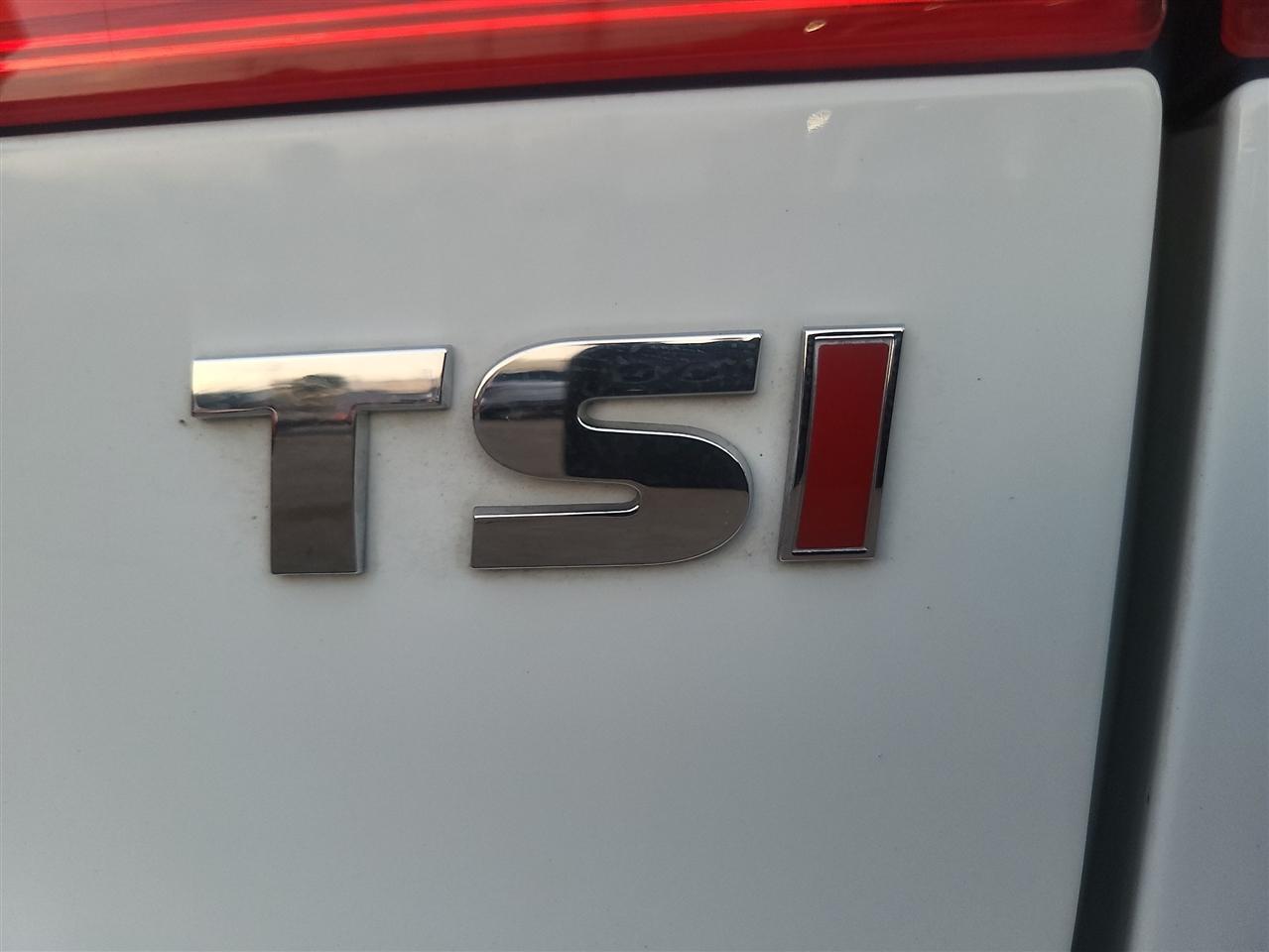 Volkswagen Tiguan S 2017